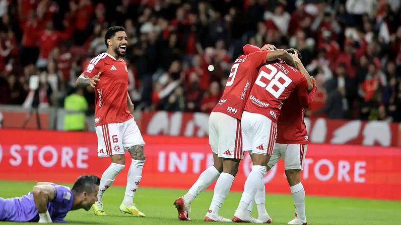 Internacional faz 2 a 0 no Fluminense, pelo Brasileirão, em 03/05/2026