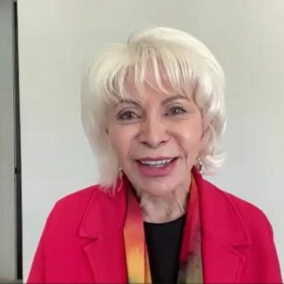 Isabel Allende diz à CNN Brasil que emoções humanas nunca saem de moda