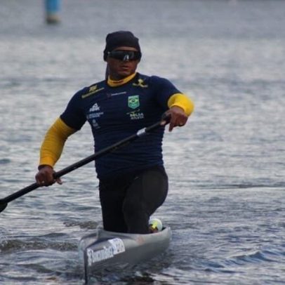 Isaquias Queiroz conquista ouro na Alemanha e Brasil garante dobradinha no pódio