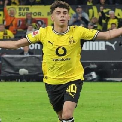 Jovem destaque do Dortmund escolhe Itália e estreia pela seleção
