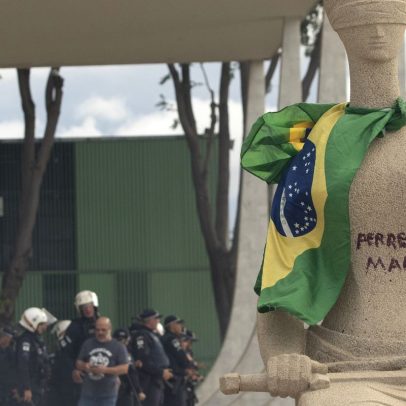 Moraes rejeita revisar pena de Débora do Batom condenada pelo 8/1