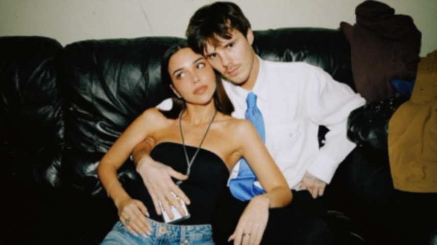 Jackie Apostel e Cruz Beckham namoram desde 2024