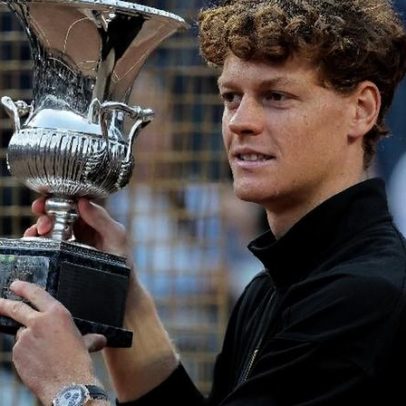 Sinner é favorito em Roland Garros no auge, supera Nadal