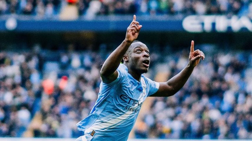 Jérémy Doku, do Manchester City, comemora gol marcado contra o Brentford