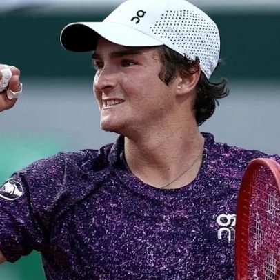 Fonseca encara Casper Ruud na quadra central de Roland Garros