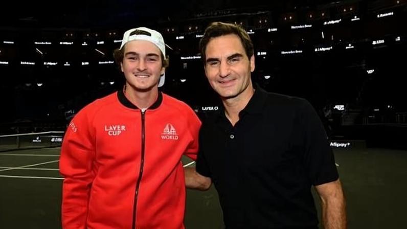 João Fonseca e Roger Federer se encontram pela primeira vez