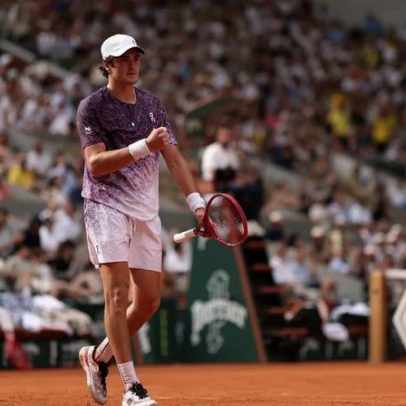 João Fonseca vence Djokovic e atinge melhor campanha em Grand Slams