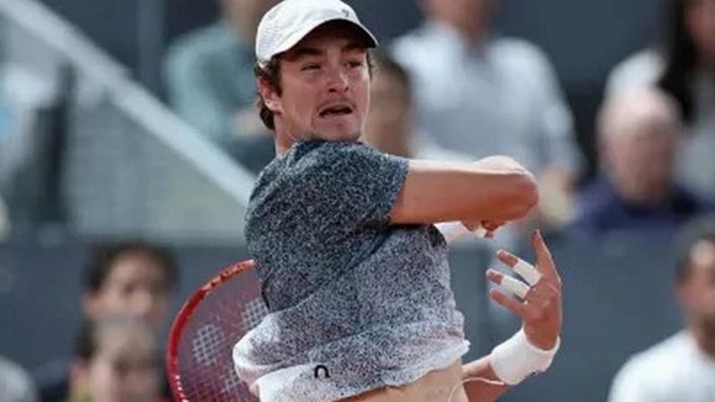 João Fonseca na partida contra Rafael Jodar pela terceira rodada do Masters 1000 de Madri