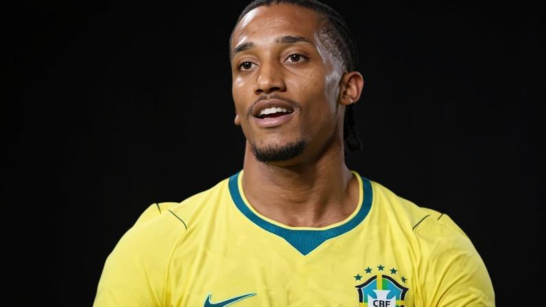 João Pedro durante amistoso da seleção brasileira contra a Croácia