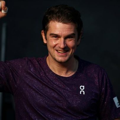 João Fonseca vence Casper Ruud e avança às quartas de Roland Garros