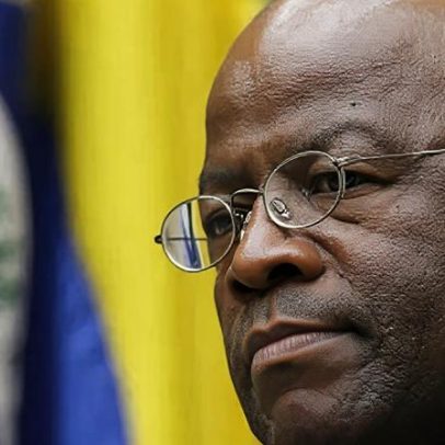 Joaquim Barbosa anuncia campanha, segundo presidente do DC