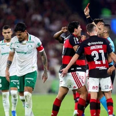 Flamengo x Palmeiras foi o único jogo com tempo de bola rolando ideal