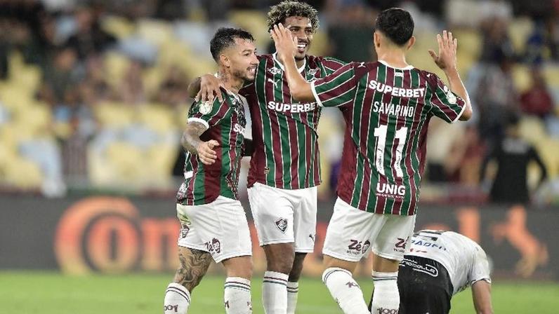 Jogadores do Fluminense celebram gol sobre o Operário na Copa do Brasil