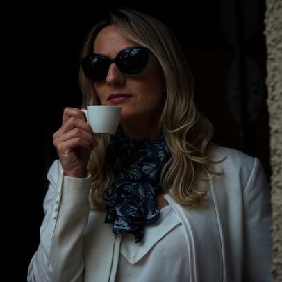 Ela troca indústria de erva-mate por chá que chega onde o chimarrão não chega