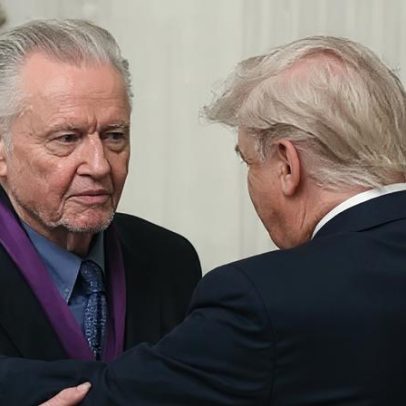 Jon Voight se reúne com Trump para defender incentivos fiscais em Hollywood