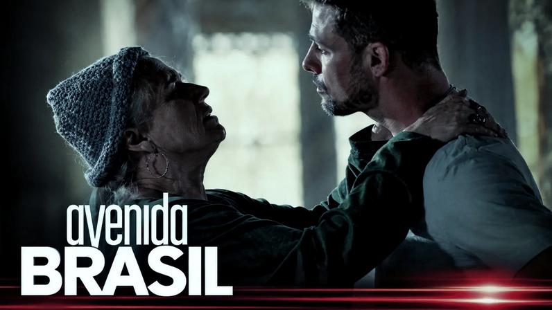 Jorginho pressiona Lucinda pela verdade sobre Nina e faz acusação cruel em Avenida Brasil