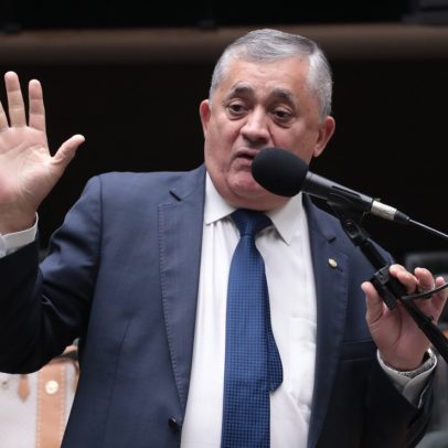 Guimarães destaca articulação entre poderes pela estabilidade política