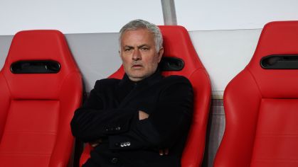 José Mourinho durante partida do Benfica