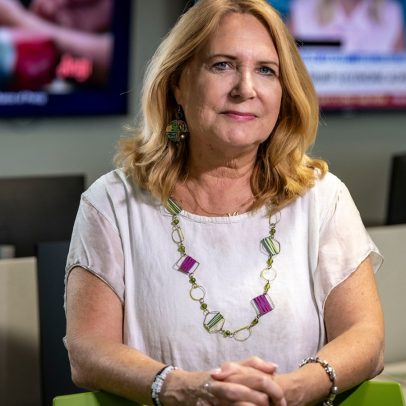 Julie K. Brown ganha Pulitzer oito anos após reportagem sobre Epstein