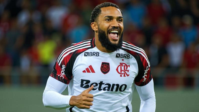 Juninho comemora um gol em Sport x Flamengo — Foto: Alexandre Lago