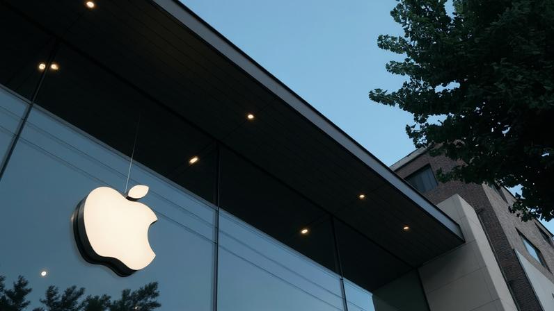 A Apple afirmou que os desenvolvedores precisarão enviar uma nova versão do aplicativo para iniciar o processo de verificação da licença