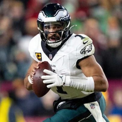 Sean Mannion diz que Jalen Hurts pode fazer tudo que pedirmos