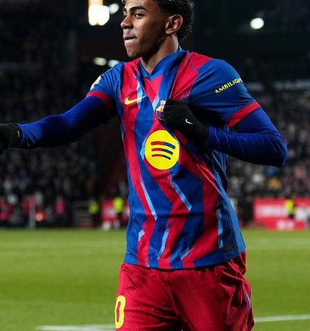 Lamine Yamal foi o craque da temporada europeia, segundo avaliação de IA