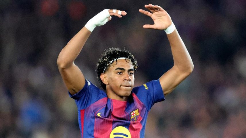 Lamine Yamal, do Barcelona, durante jogo contra o Atlético de Madrid, pela Liga dos Campeões