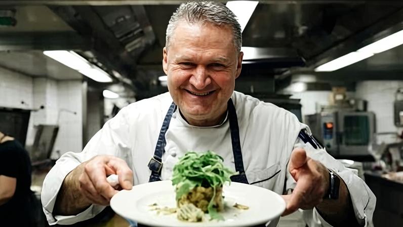 Chef László Csizmazia, de Budapeste