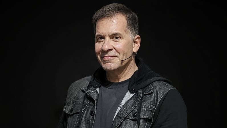 Leandro Hassum apresenta o reality "Casa do Patrão"