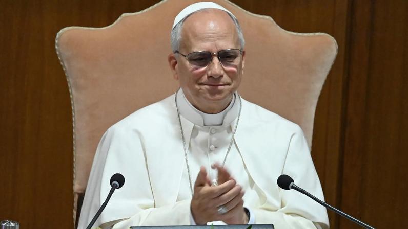 O papa Leão XIV durante o lançamento da encíclica Magnifica humanitas, no Vaticano. (Foto: Maurizio Brambatti/EFE/EPA)