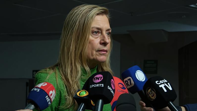 Leila Pereira rebate críticas a Abel Ferreira e diz 'ignorar' torcida organizada: 'Não tem a menor importância'