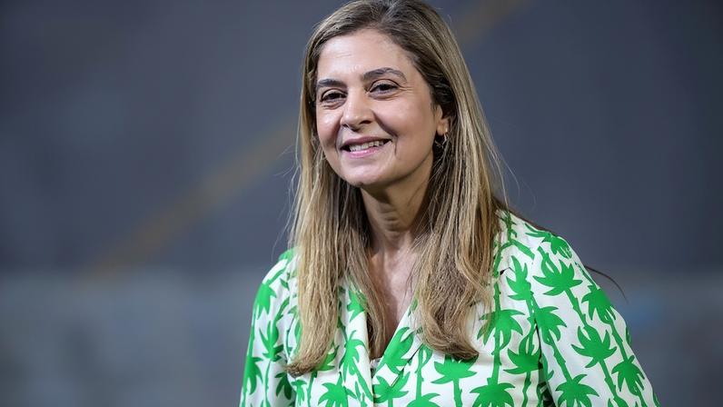 Leila Pereira durante partida contra o Gremio na Arena Barueri