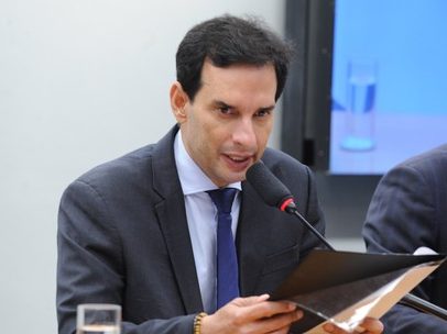 Relator da PEC afirma fim da escala 6x1 e manutenção de salário inegociáveis
