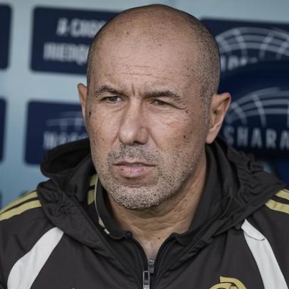 Flamengo de Leo Jardim finaliza 29 vezes em 3 jogos, adversários 52