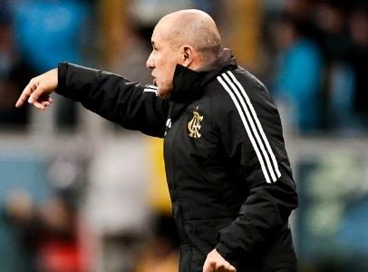 Jardim aponta padrões diferentes no Flamengo