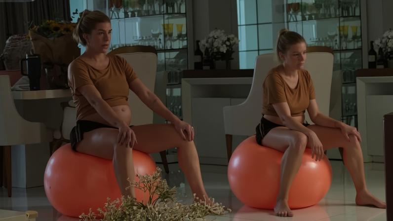 Lore Improta faz exercício para induzir o parto: 'Tentando fazer esse menino chegar' — Foto: Reprodução/Instagram