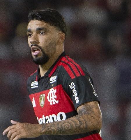 Lucas Paquetá, durante Bragantino x Flamengo, no Brasileirão