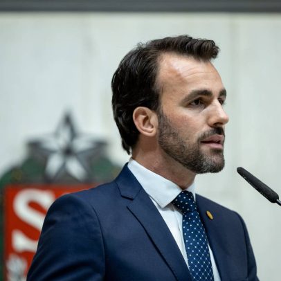 Alesp rejeita suspender mandato de Lucas Bove por violência de gênero