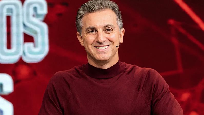 Luciano Huck reúne características que irritam parte da imprensa e são vistas como ameaça à política tradicional que comanda o Brasil