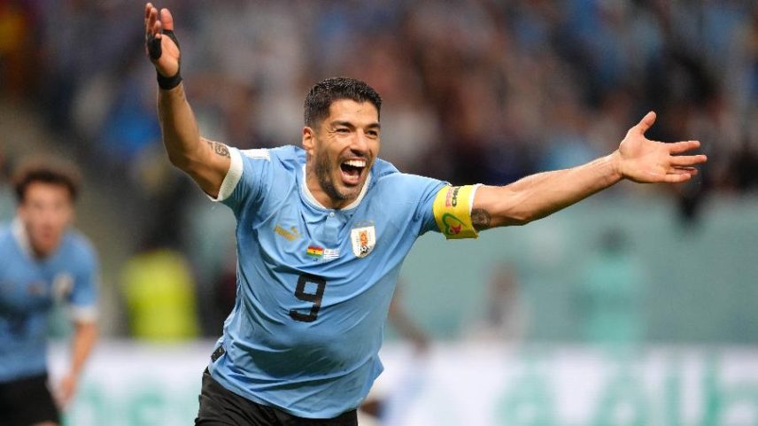 Luis Suarez comemora gol do Uruguai na partida contra Gana na Copa do Mundo