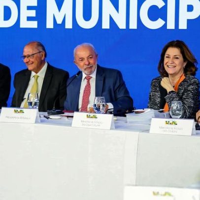 Lula afirma a prefeitos que Messias ainda será ministro do STF