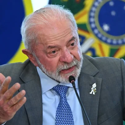 Desaprovação de Lula se estabiliza a cinco meses da eleição, acima da aprovação