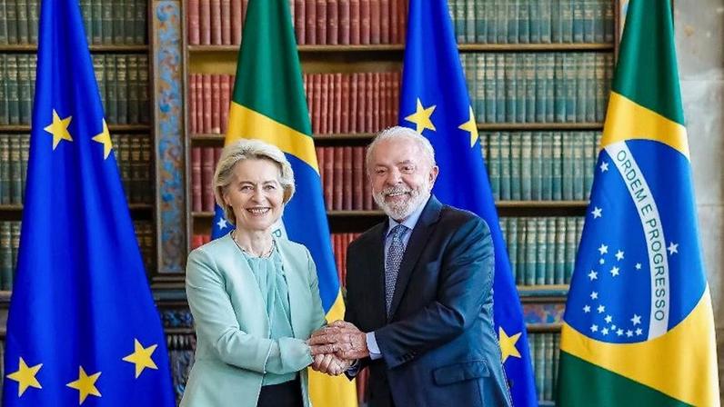 Lula e a presidente da Comissão Europeia, Ursula von der Leyen
