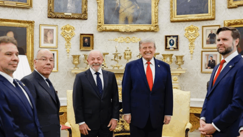 O presidente Luiz Inácio Lula da Silva e o presidente dos EUA, Donald Trump, depois de reunião na Casa Branca, em Washington, na 5ª feira (7.mai.2026); da esquerda para a direita, o ministro da Justiça do Brasil, Welligton César Lima, o ministro das Relações Exteriores do Brasil, Mauro Vieira, Lula, Trump e o vice-presidente dos Estados Unidos, JD Vance