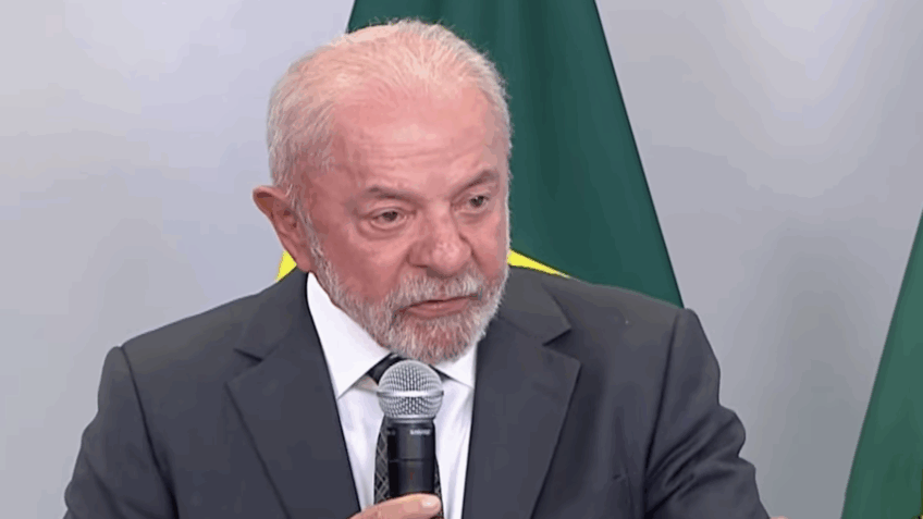 Na cerimônia que sancionou a 1ª Universidade Federal Indígena, Lula afirmou que o diploma garante que o Brasil está preparando “cidadãos de 1ª linha”