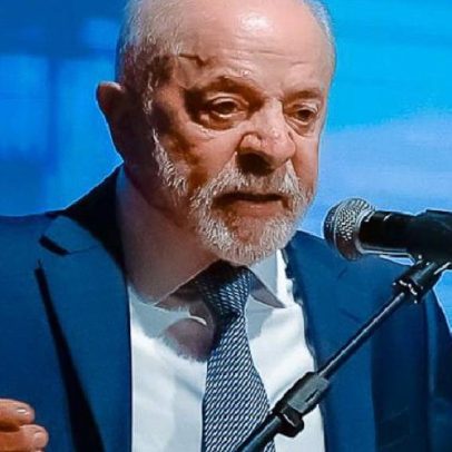 Lula publica decretos que reforçam controle sobre redes sociais