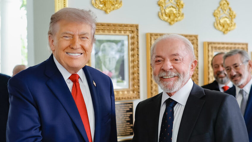O presidente Luiz Inácio Lula da Silva e o presidente dos EUA, Donald Trump, depois de reunião e almoço de trabalho na Casa Branca, em Washington, nesta 5ª feira (7.mai.2026). Da esquerda para a direita, o ministro da Justiça do Brasil, Welligton César Lima, o ministro das Relações Exteriores, Mauro Vieira e JD Vance, vice-presidente dos Estados Unidos