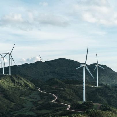 IA chinesa mapeia toda a rede de energia renovável e aponta lições globais