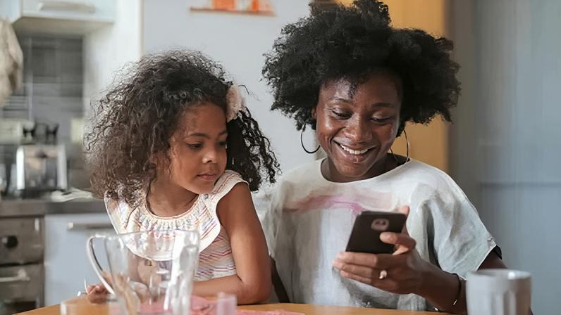 Veja aplicativos úteis para facilitar a vida das mães